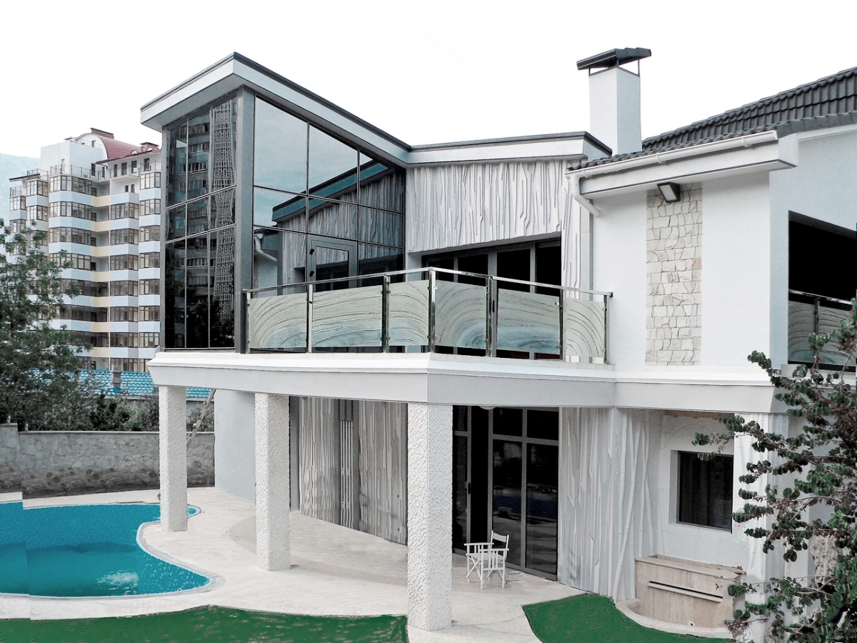 D13. Fusingowe balustrady na balkonie